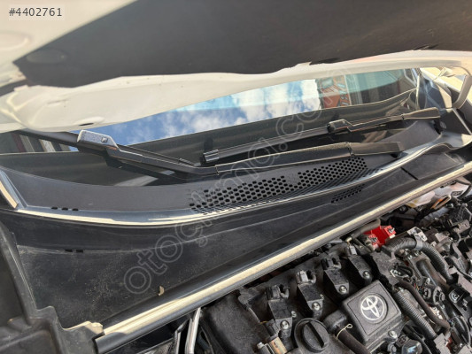 2025 Toyota C-HR 1.8 ÖN CAM IZGARASI