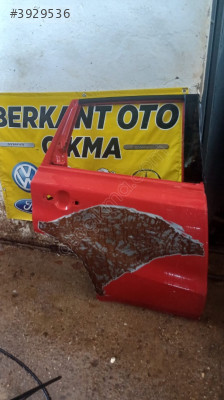 Suzuki Vitara sağ arka kapı