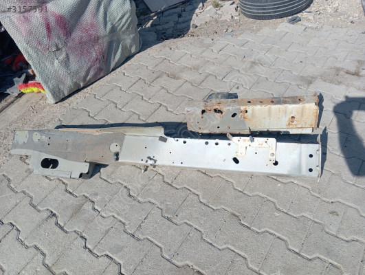 Ford transit V347.Ön şase ucu