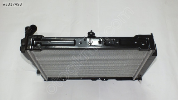HIACE 89-98 2.4 / 2.8 RADYATÖR MANUEL BRAZING TİP