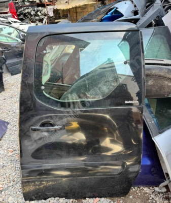 PEUGEOT PARTNER SOL SÜRGÜLÜ KAPI HATASIZ DOLU EYUPCAN OTO'DA