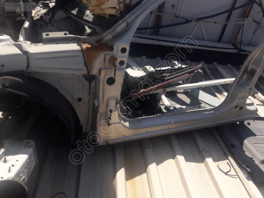 Vectra B  sol  şase  yan marşpel  1997model