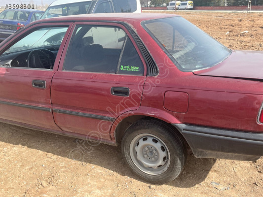 Toyota Corolla sol ön kapı