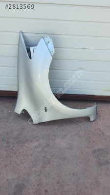 TOYOTA AURİS 11/12  SAĞ ÖN CAMURK