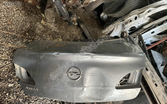 OPEL ASTRA J BAGAJ KAPAĞI ORJİNAL EYUPCAN OTO'DA