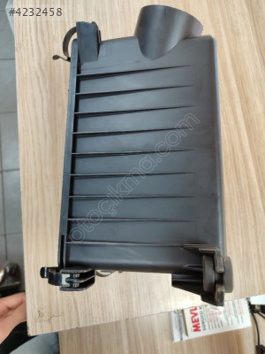 HAVA FİLTRE KUTUSU ALT ACCENT ERA 1.4 / 1.6 06=