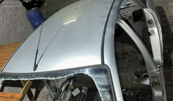 FORD FOCUS 1 SEDAN KESME TAVAN