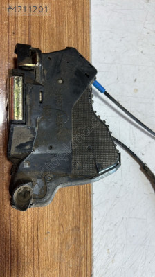 08-12 TOYOTA AVENSİS TOYOTA COROLLA SOL ÖN KAPI KİLİDİ ORJ ÇIKMA