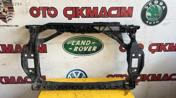 AUDİ Q3 ÖN PANEL 2011-2015 8U0805594A