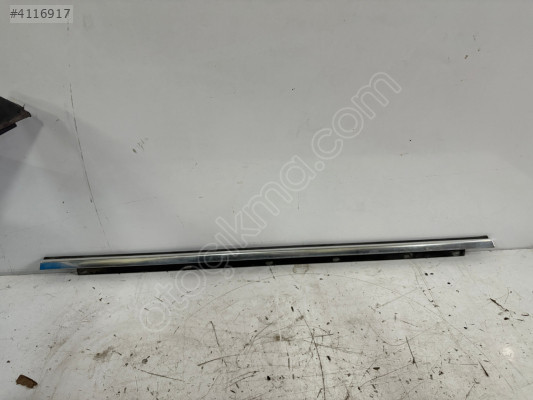 AUDİ A4 SOL ARKA KAPI CAM SIYIRICI FİTİL