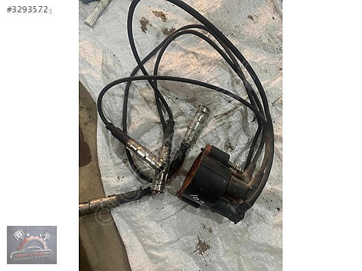 MERCEDES M102 MOTOR ORJİNAL DİSTRİBÜTÖR KAPAĞI