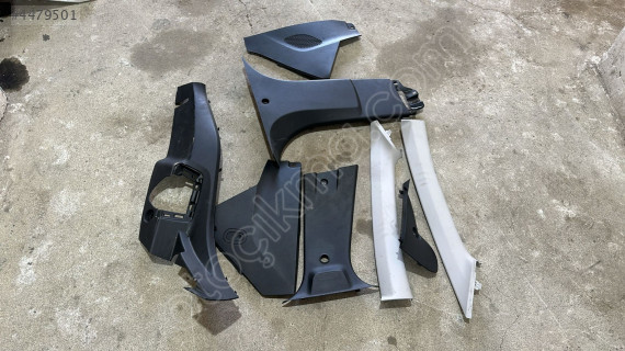 2022 RENAULT TALİANT İÇ PLASTİKLER ADET