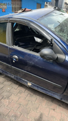 PEUGEOT 206 SAĞ ÖN KAPI