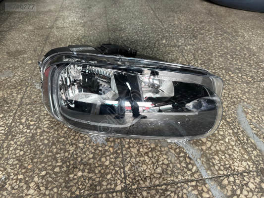 Citreon berlingo ön sağ far