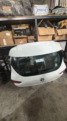 Clio 4 bagaj kapağı