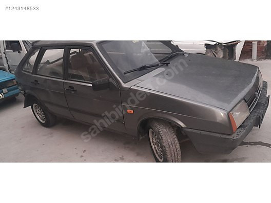 LADA SAMARA KAPI CAMI