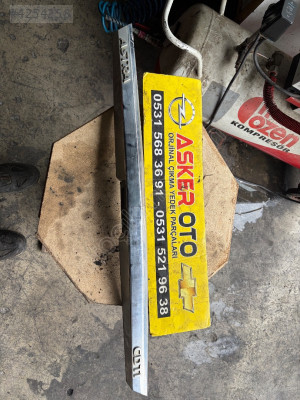 Astra haş bagaj çıtası hecbeek