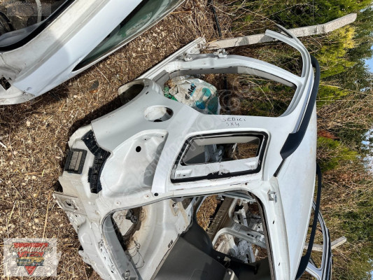 SUZUKİ SX4 SOL ARKA ÇAMURLUK