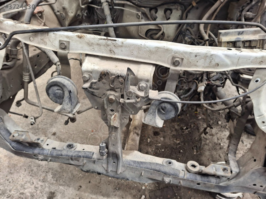 Nissan Primera Ön Kaput Kiliti Orjinal Çıkma