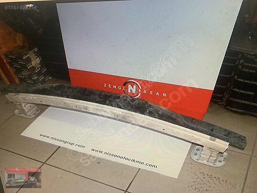 Nissan Juke 2010-21018 Arka Tampon Demiri Çıkma Orjinal Parça