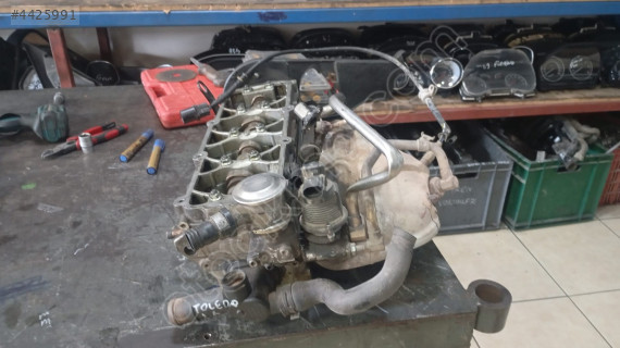 SEAT TOLEDO 1,6 SİLİNDİR KAPAĞI