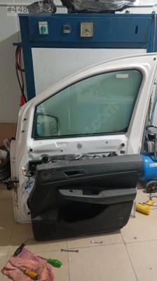 Caddy sağ ön kapı döşemesi