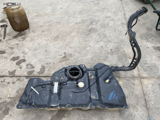 citroen berlingo 2012 1.6 çıkma orjinal yakıt deposu (son fiyat)