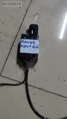 Volkswagen Amarok çıkma kaput kilidi