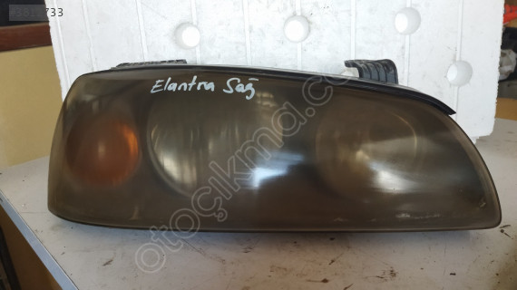 HYUNDAİ ELANTRA SAĞ FAR