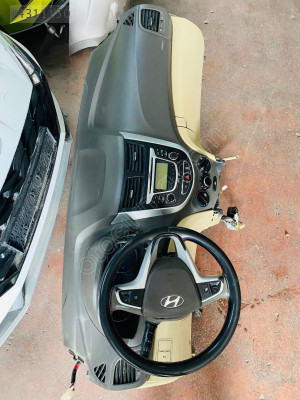 2012 Hyundai Accent Blue Ön Göğüs Set