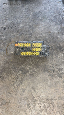 Pejo 406 sigorta kutusu