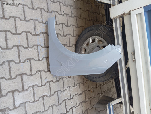 Renault Clio 5.5 sol ön çamurluk 2018 2023 arası