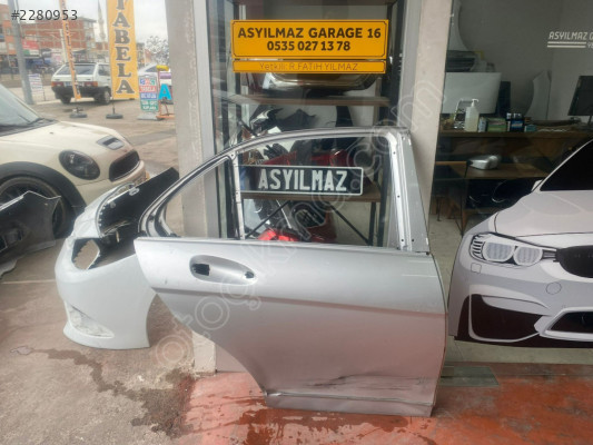 MERCEDES C SERİSİ W204 SAĞ ARKA KAPI ORJİNAL