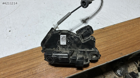 2013-2018 WV GOLF 7 SEAT LEON SOL ÖN KAPI KİLİDİ ORJ ÇIKMA