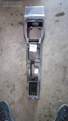 FORD ESCORT VİTES KOLU ORTA KONSOL ÇIKMA ORJİNAL