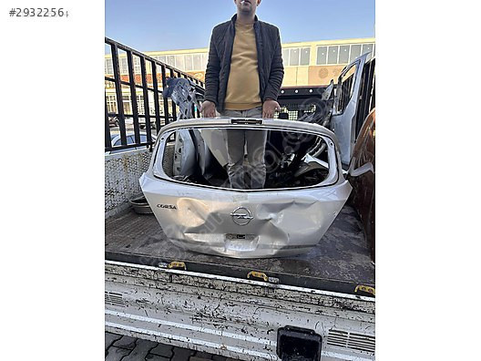Corsa d Bagaj kapağı