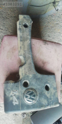 1997 volkswagen polo motor üst kapak plastiği çıkma