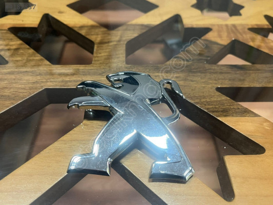 PEUGEOT 208 ÖN ARMA LOGO ORJİNAL