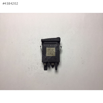 Audi 80 A4 A6 Dörtlü Flaşör Düğmesi 4A0941509A