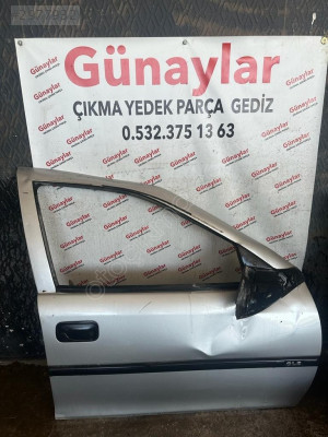 OPEL VECTRA B SAĞ ÖN KAPI