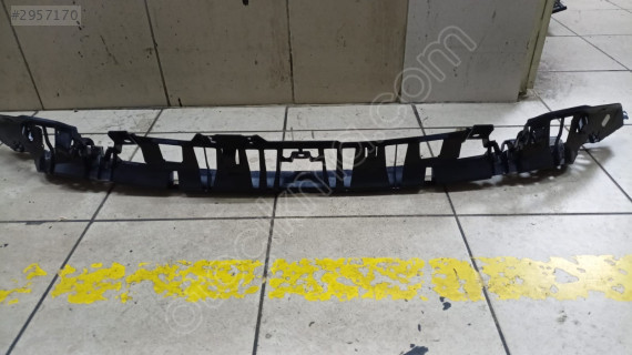 BMW 1 Serisi F20 2012-2018 Tampon Taşıyıcı Braketi Arka İç Orta