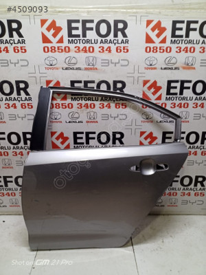 TOYOTA COROLLA SOL ARKA KAPI ÇIKMA ORJİNAL YEDEK PARÇA