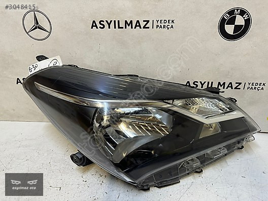 TOYOTA YARİS P13 SAĞ FAR ORJİNAL OEM:81130-0Dj70