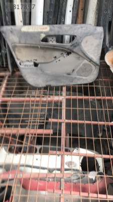 MERCEDES W176 kasa ön kapı sol döşemesi