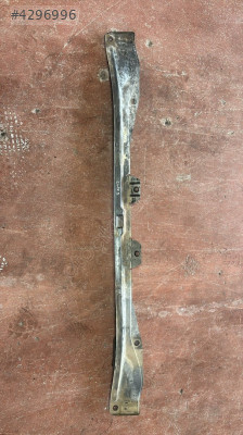 RENAULT CLİO 5 ÖN CAM SİLECEK ALT SACI