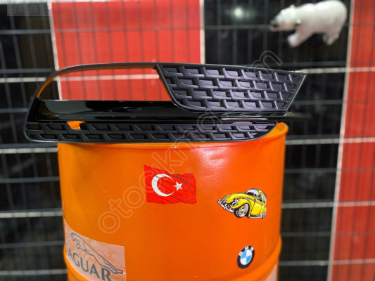 8T0807682H AUDI A5 2012-2015 SAĞ SİS KAPAK SİSLİ .
