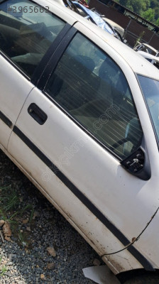 OPEL VECTRA A SAĞ ÖN KAPI.OTO ERKAN ÜNYE
