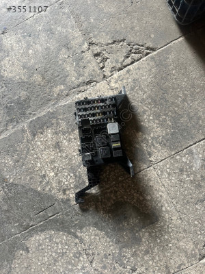 Mondeo iç sigortalık kutusu