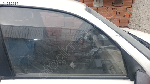 fiat tempra sağ ön kapı camı