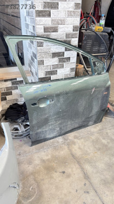 Dacia sandero 2020-2022 sağ ön kapı